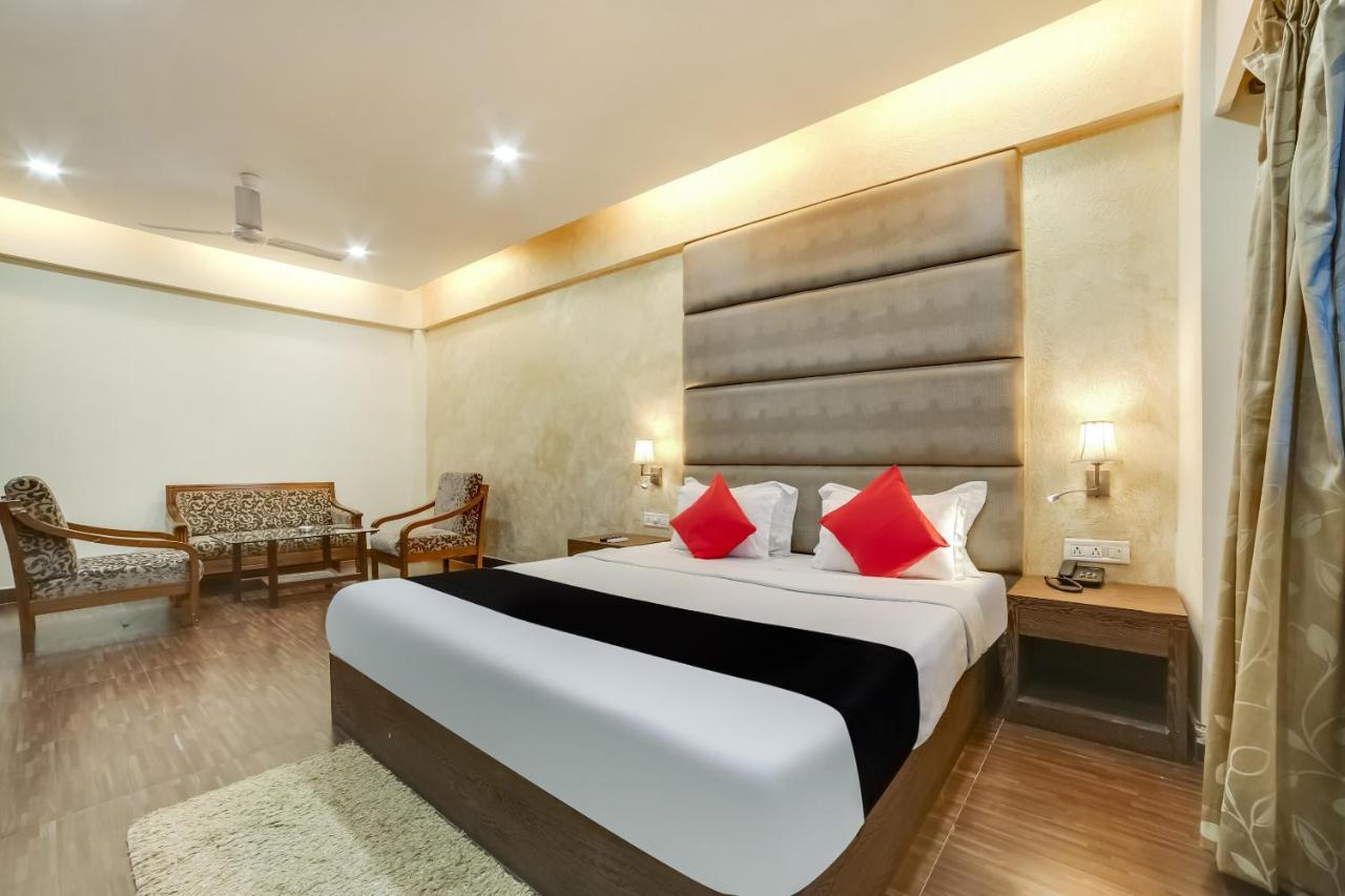 Capital O 61351 Waii International Hotel Bhalukpung Cameră foto